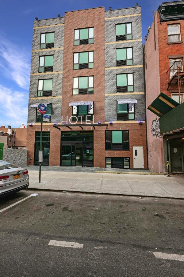 Casa Blanca Hotel Brooklyn Ню Йорк Екстериор снимка